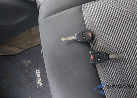 2017 Jeep Compass Sport 4X4 z USA, uszkodzony, nr VIN 1C4NJDBB8HD142769